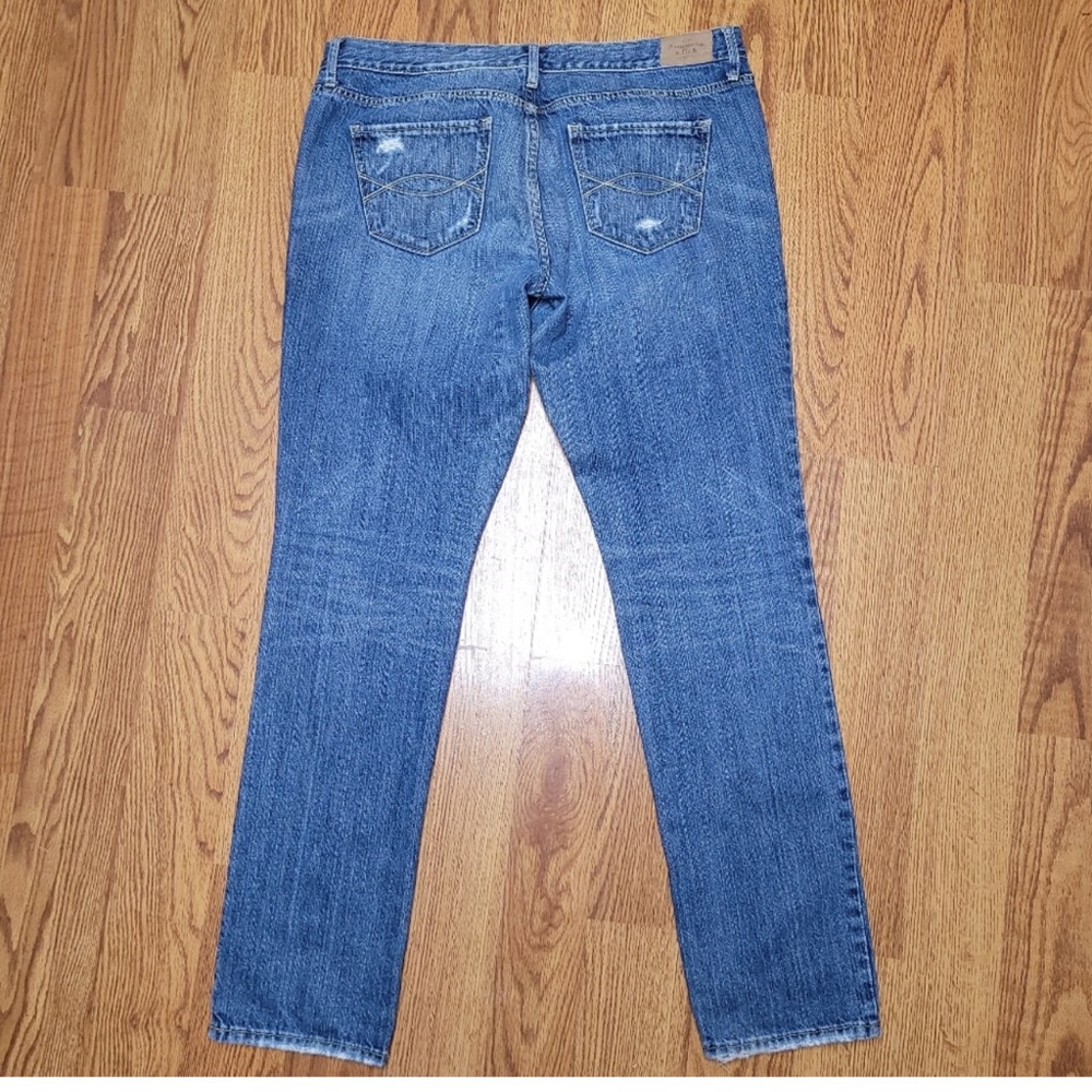 Abercrombie and Fitch Medium Wash Erin Jeans Size 12R